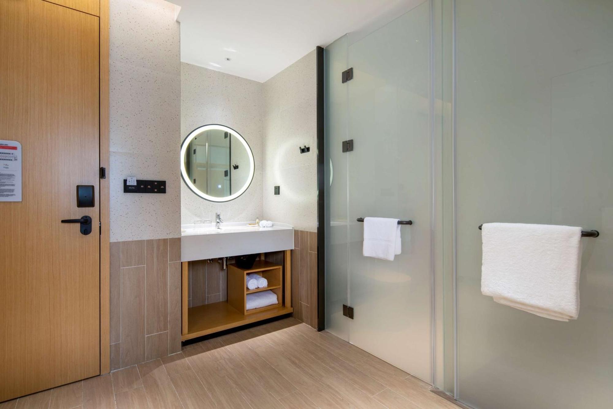 Hilton Garden Inn Shenzhen Nanshan Avenue Ngoại thất bức ảnh